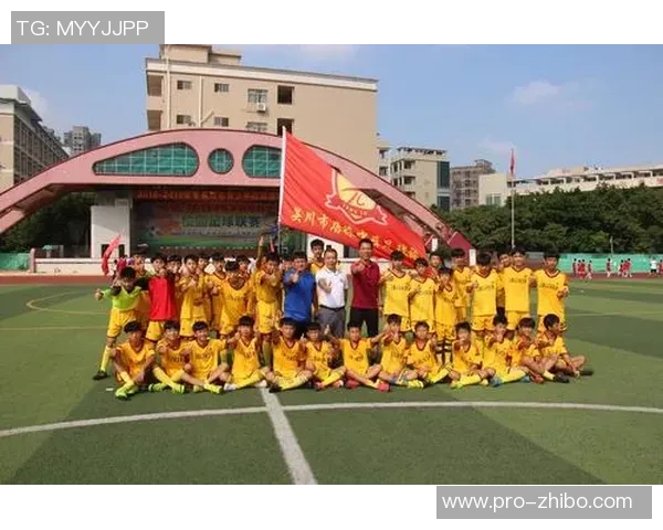 江镇中学足球队奋勇拼搏展风采团结协作铸就辉煌梦想成真助力校园体育发展 江镇中学足球队奋勇拼搏展风采团结协作铸就辉煌梦想成真助力校园体育发展