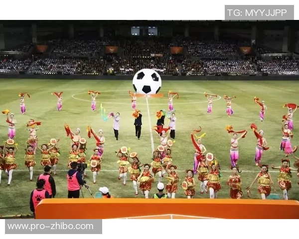 生命足球舞杯点燃激情与梦想共舞青春的盛宴 生命足球舞杯点燃激情与梦想共舞青春的盛宴